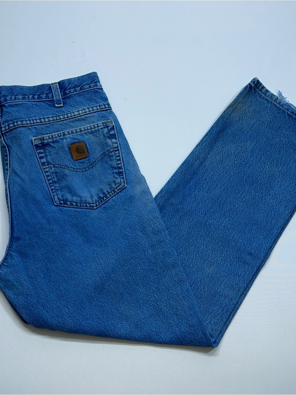 Carhartt Blue Jeans Mens Size 36x32 Relaxed Fit Denim B160 DST Distressed